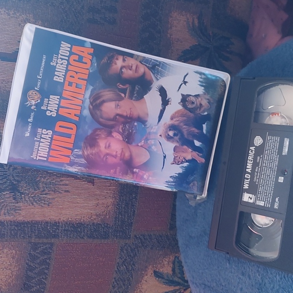 Warner Bros. Wild America VHS